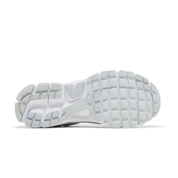 Air Zoom Vomero 5 'Chrome Toe'