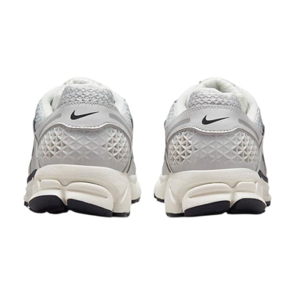 Nike Zoom Vomero 5 Chrome