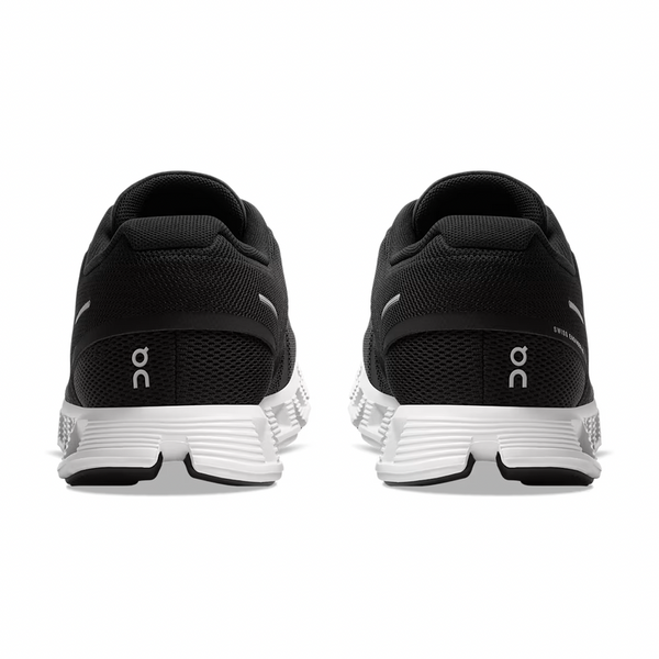 On Running Cloud 5 Black/White