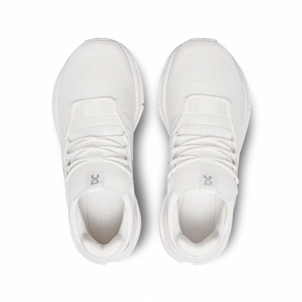 On Running Cloudnova Undyed/White