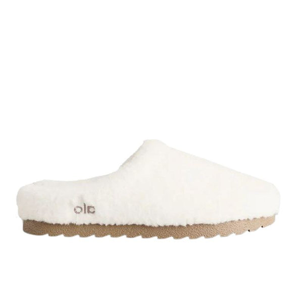 Alo Yoga Sherpa Recovery Slipper in the ivory color
