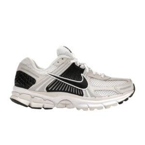 Nike Zoom Vomero 5 White Black